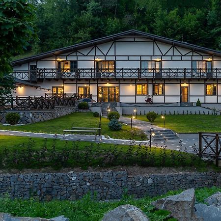 Private House Scherbovets Жденьево Екстериор снимка